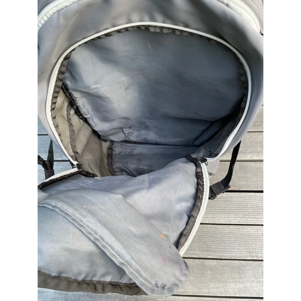 Patagonia Refugio 28L Backpack Feather Grey Daypack Laptop Bag 47911 FA15